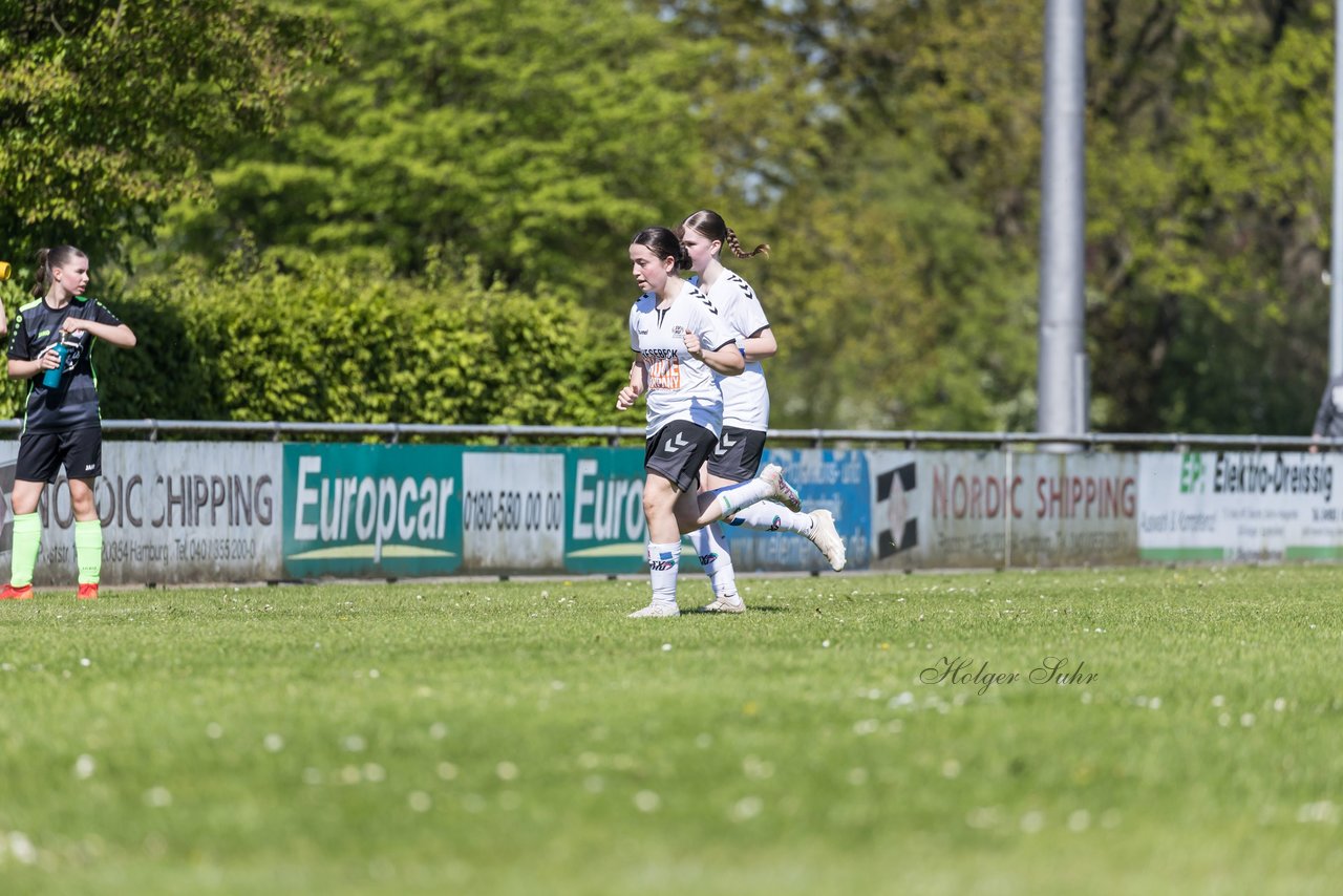 Bild 98 - wBJ SV Henstedt Ulzburg - FSG Oldendorf Itzehoe : Ergebnis: 6:3